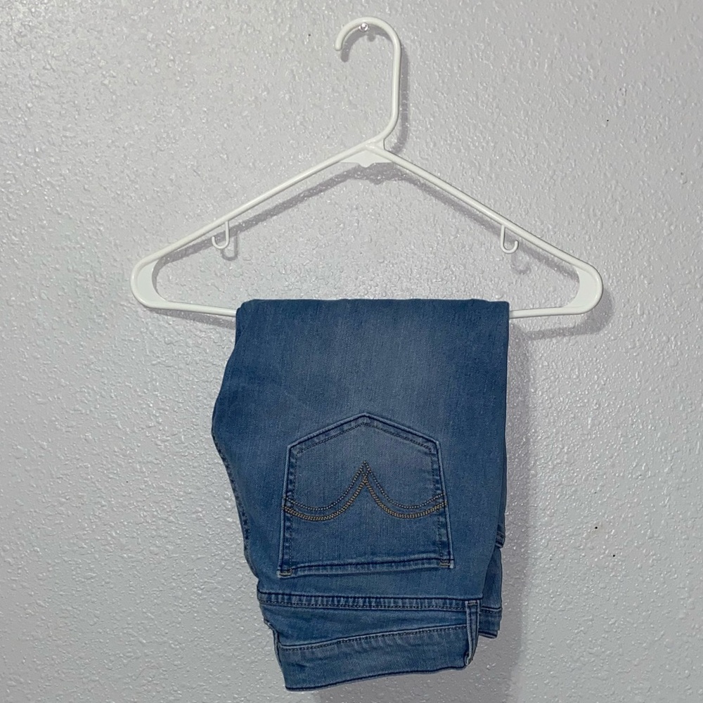 Levis Lowrise Jeans